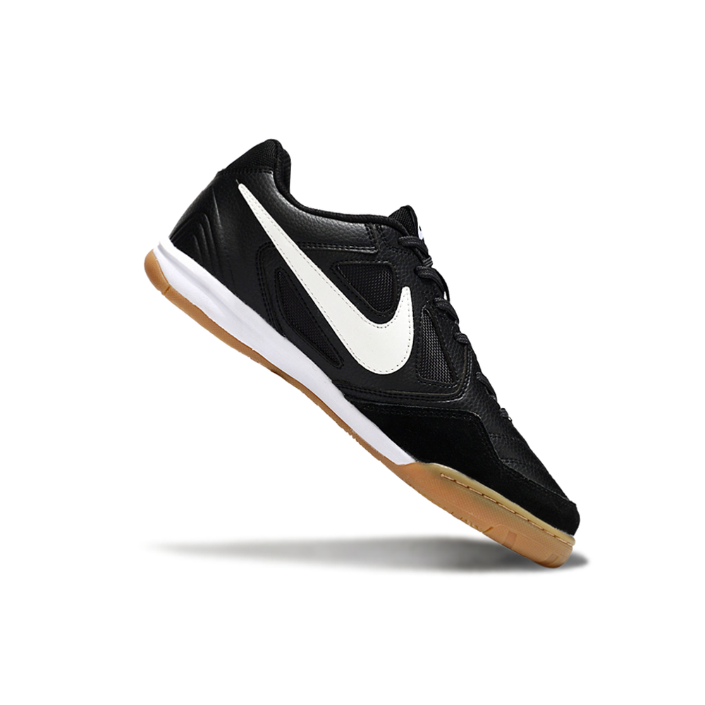 Chuteira Futsal Supreme X Nike SB Gato IC Preta e Branco