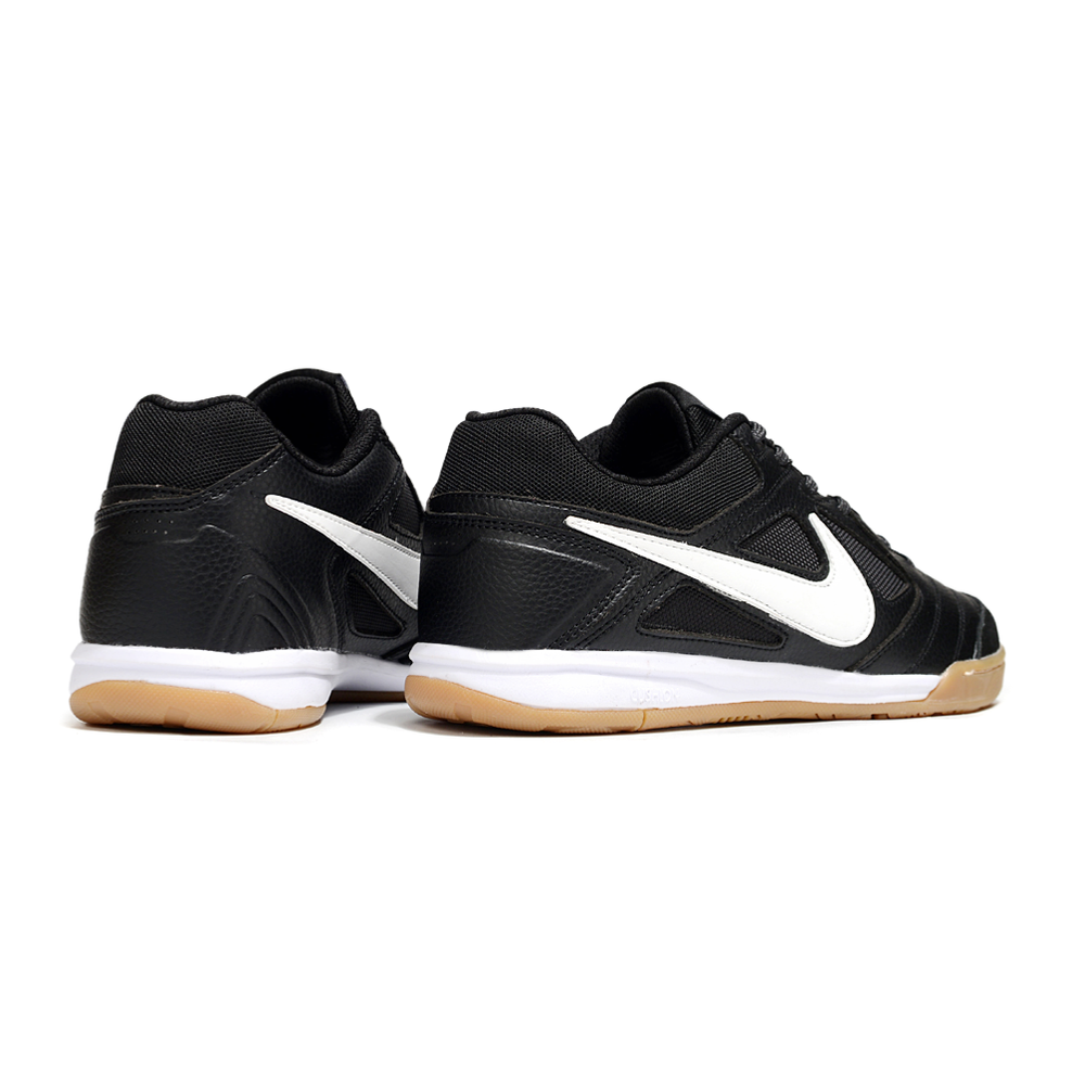 Chuteira Futsal Supreme X Nike SB Gato IC Preta e Branco