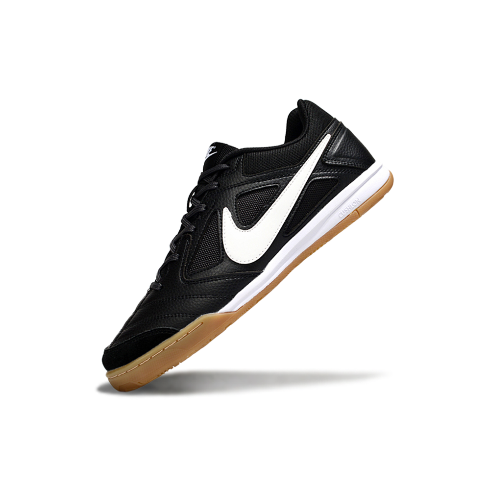 Chuteira Futsal Supreme X Nike SB Gato IC Preta e Branco