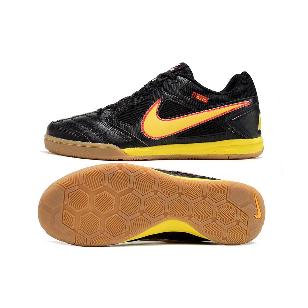 Chuteira Futsal Supreme x Nike SB Gato IC Preta, Amarelo e Vermelho