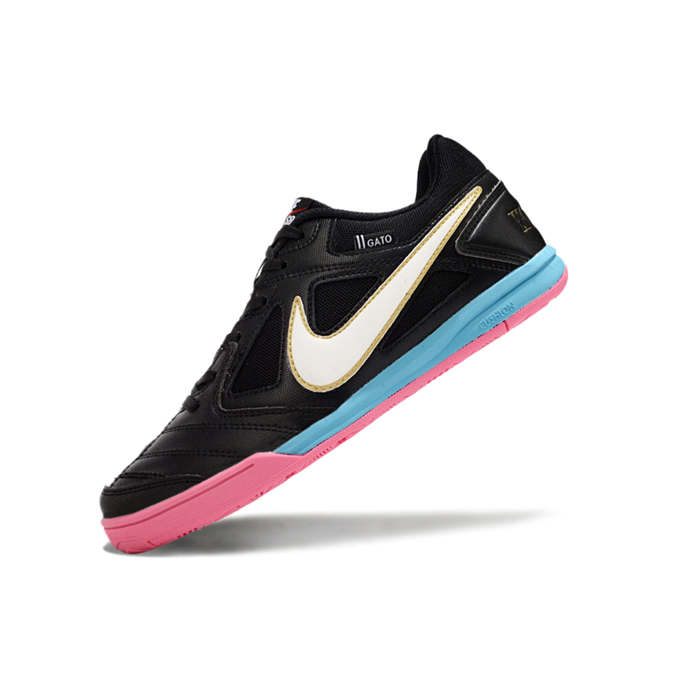 Chuteira Futsal Supreme x Nike SB Gato IC Preta, Rosa e Azul