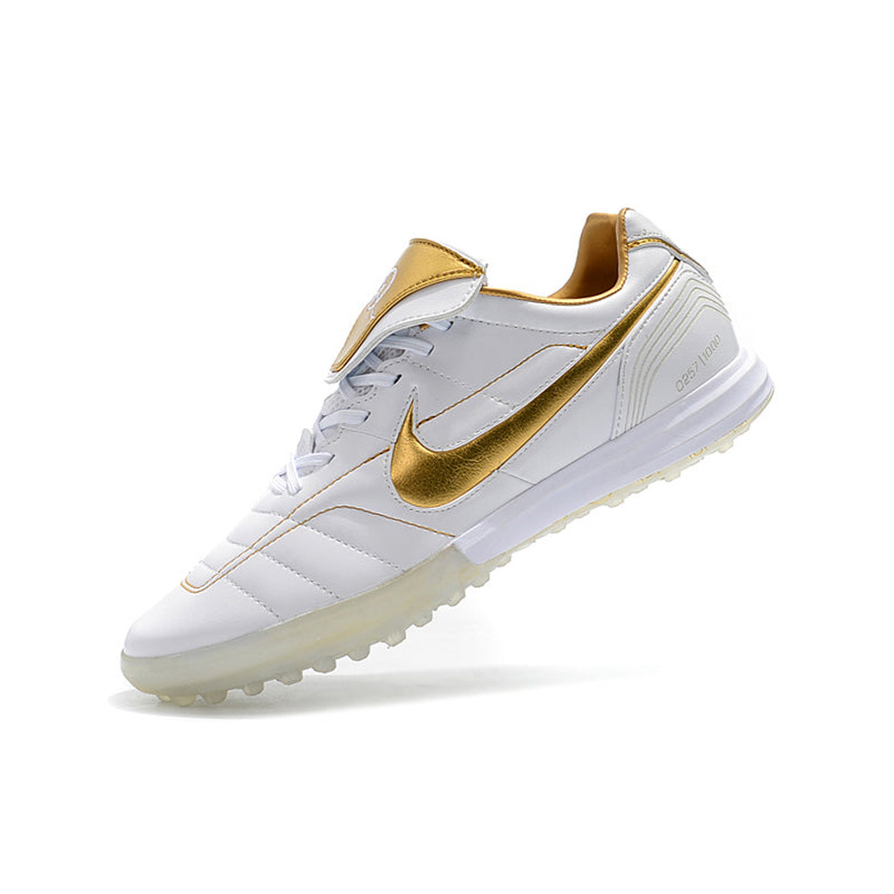 Chuteira Society Nike Retrô Tiempo Legend 7 Elite TF Branca e Dourado R10