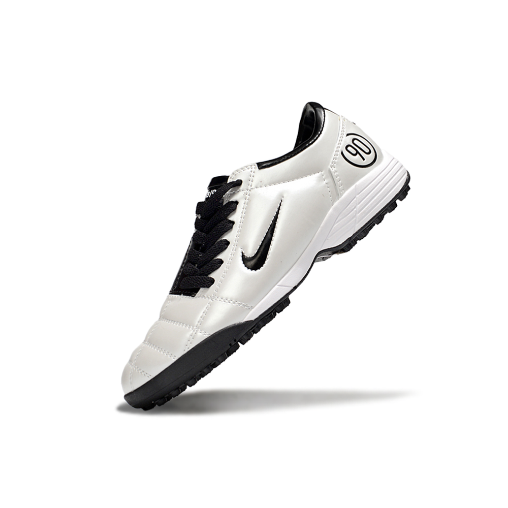Chuteira Society Nike Total 90 TF Branco e Preto