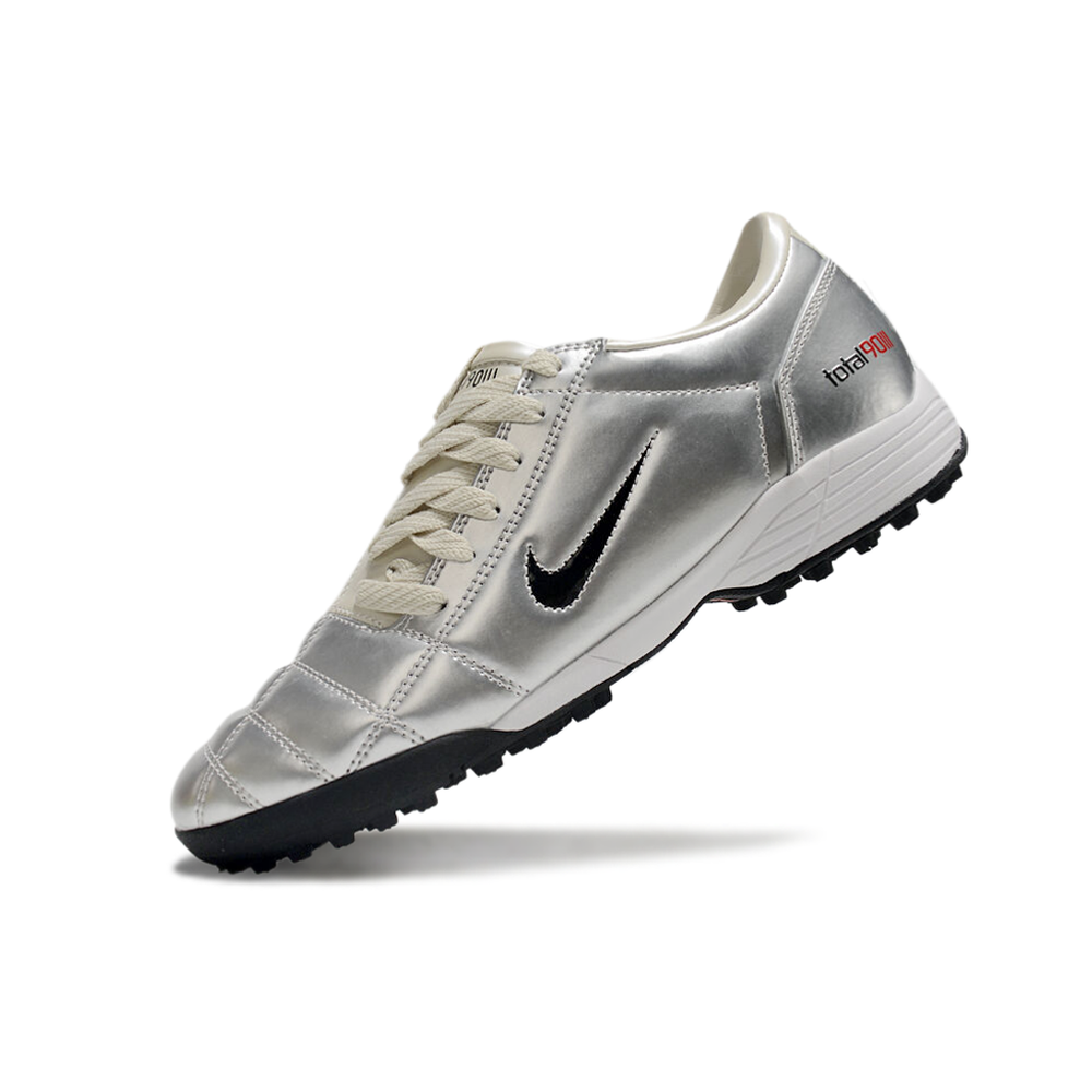 Chuteira Society Nike Total 90 TF Prata e Creme
