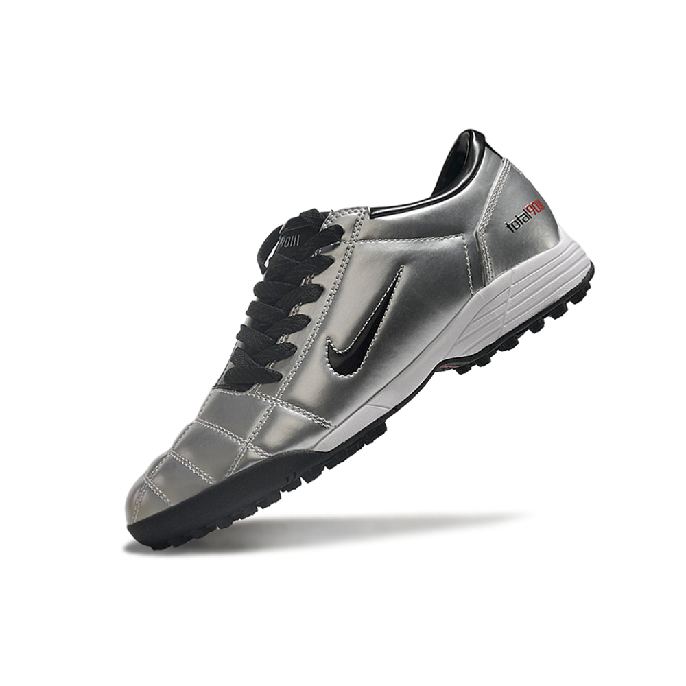 Chuteira Society Nike Total 90 TF Prata e Preta