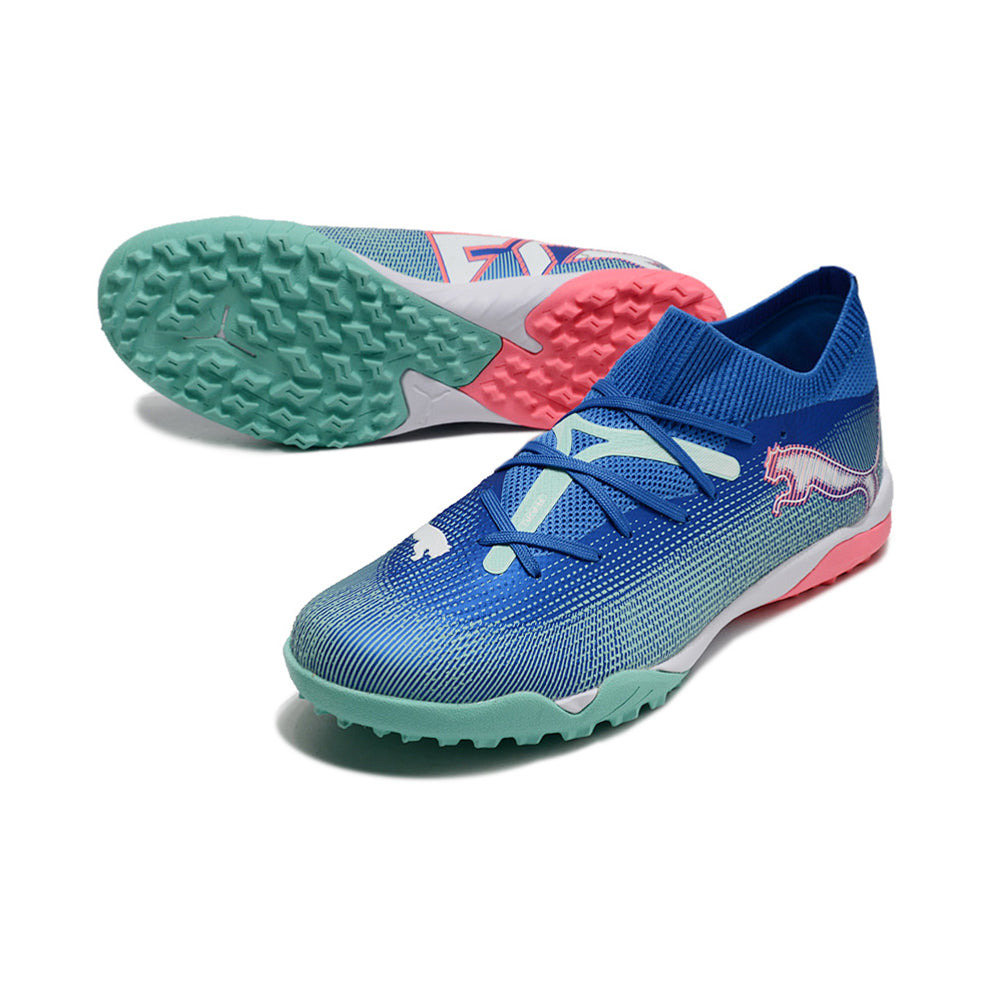 Chuteira Society Puma Future 7 TF Azul e Rosa