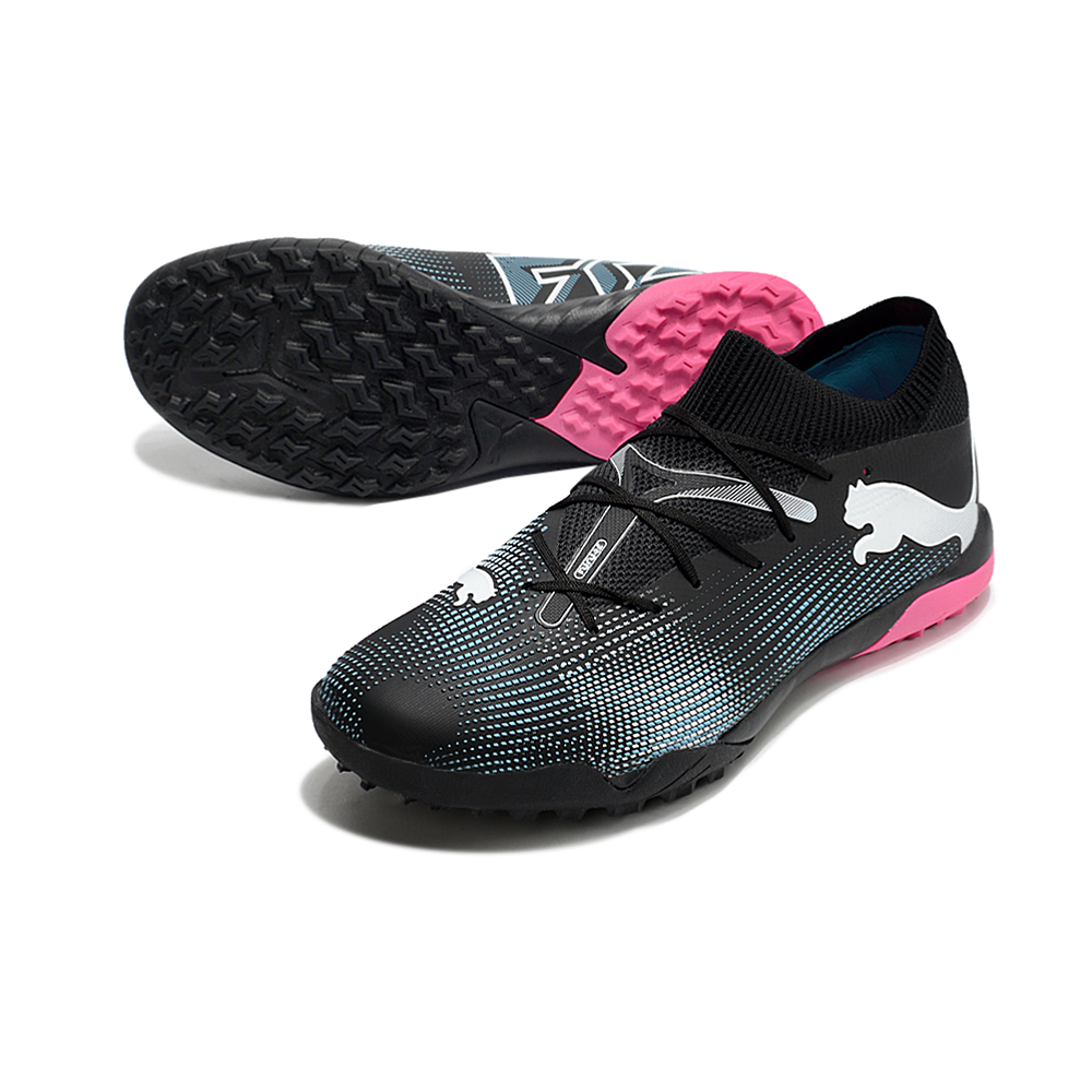 Chuteira Society Puma Future 7 TF Preta e Rosa