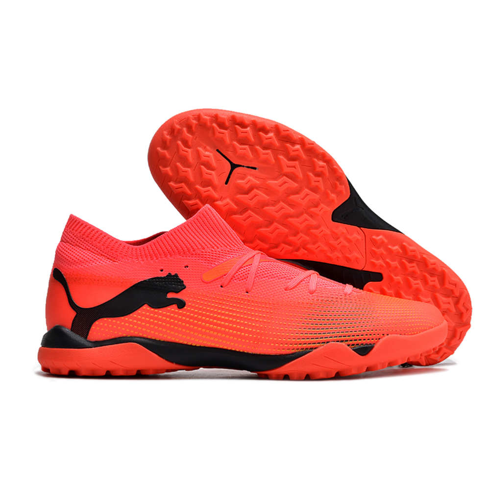 Chuteira Society Puma Future 7 TF Rosa e Preta