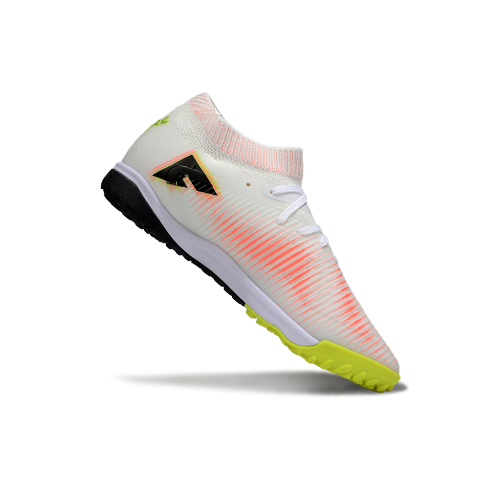 Chuteira Society Puma Future 8 TF Branco, Laranja e Amarelo