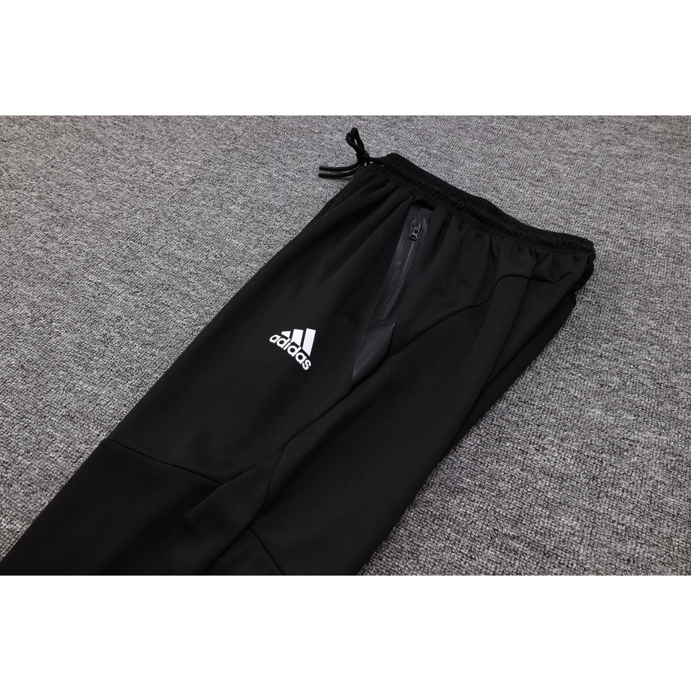 Conjunto de Moletom Adidas Sportswear com Touca Preto
