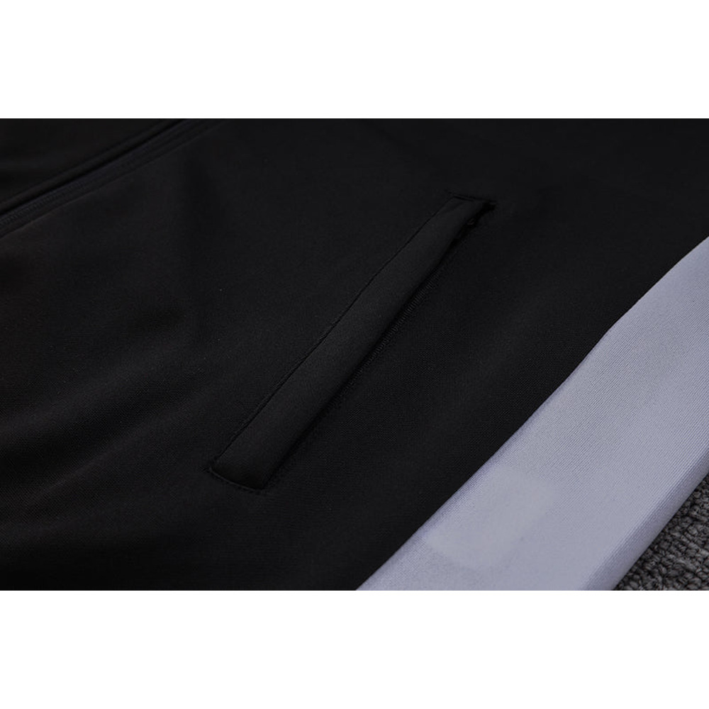 Conjunto de Moletom Adidas Sportswear com Touca Preto e Branco