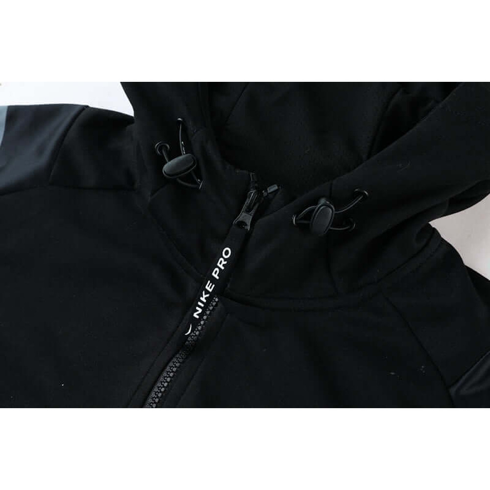 Conjunto de Moletom Nike com Touca Preto e Cinza