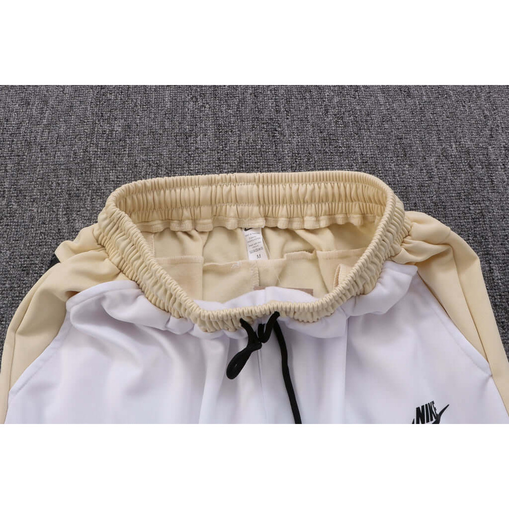 Conjunto de Moletom Nike Sportswear Tech Fleece com Touca Bege e Branco
