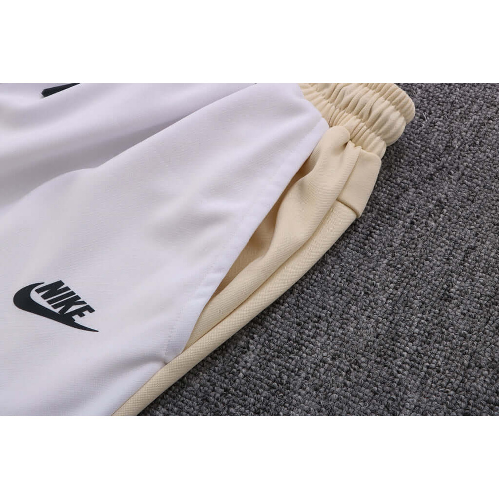Conjunto de Moletom Nike Sportswear Tech Fleece com Touca Bege e Branco