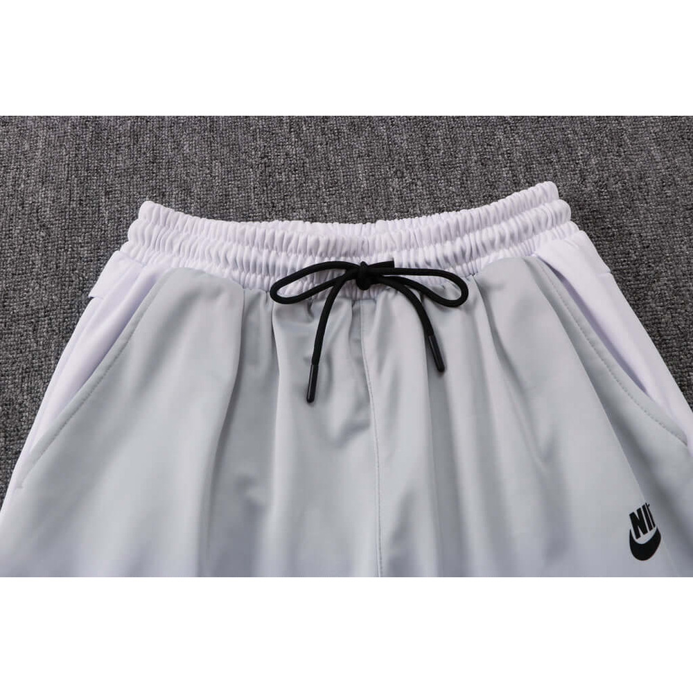Conjunto de Moletom Nike Sportswear Tech Fleece com Touca Branco e Cinza