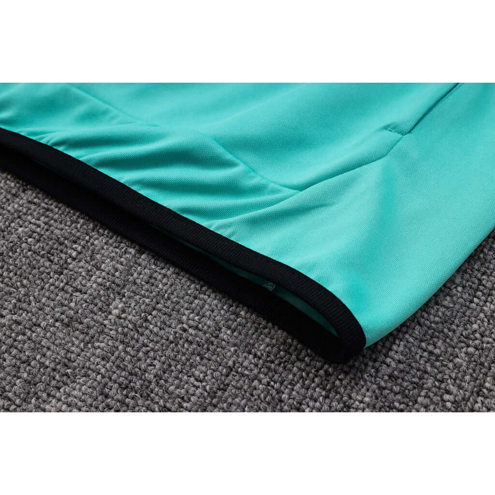 Conjunto de Moletom Nike Sportswear Tech Fleece com Touca Branco, Marrom e Verde