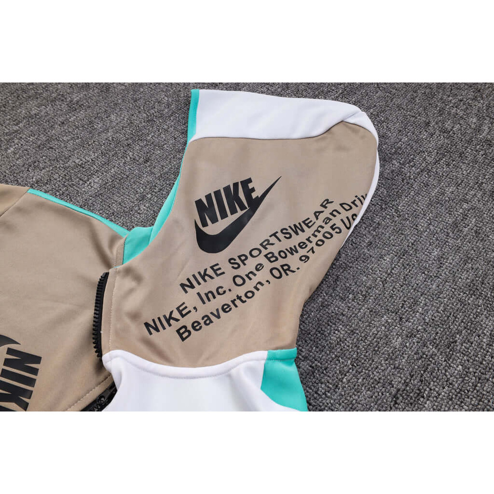 Conjunto de Moletom Nike Sportswear Tech Fleece com Touca Branco, Marrom e Verde