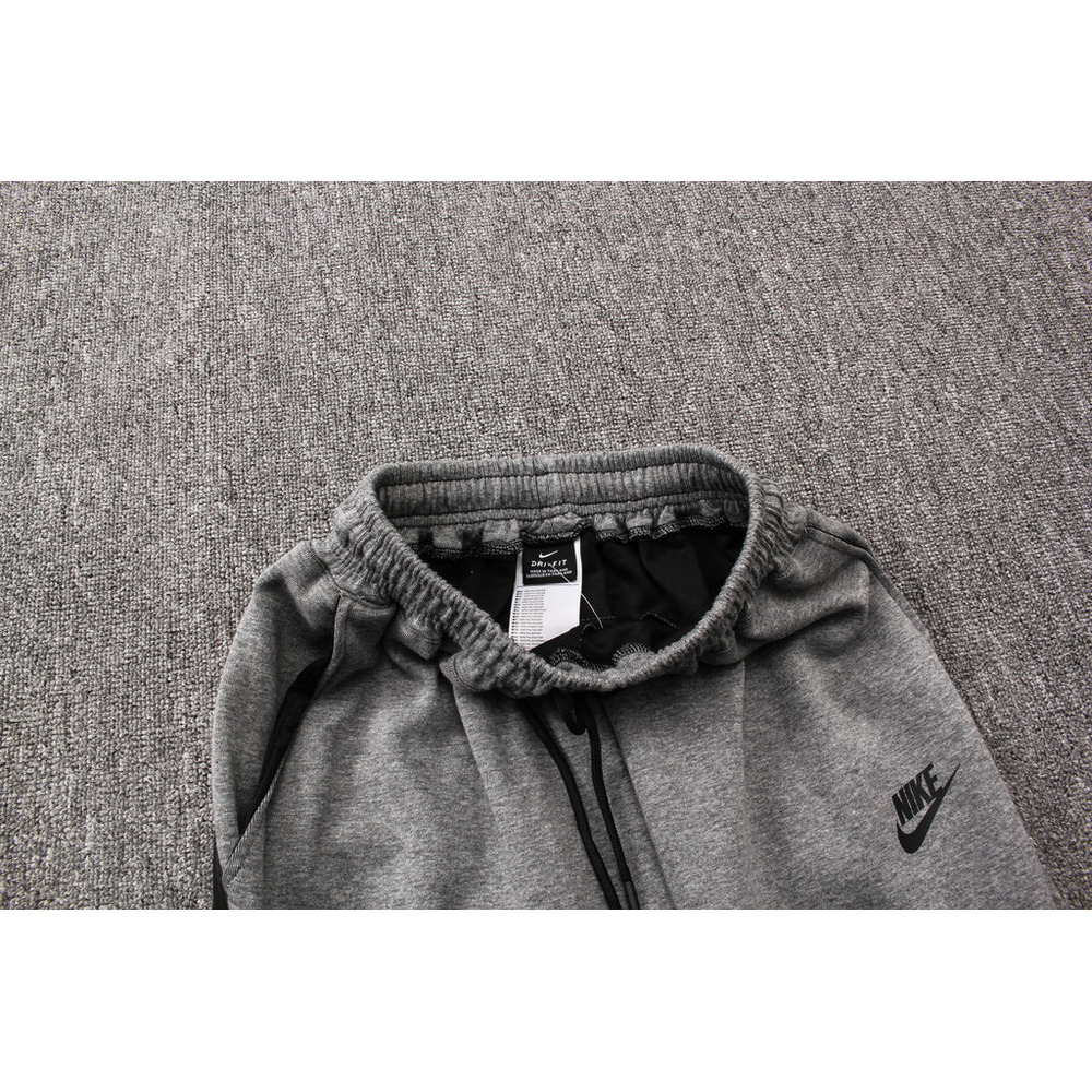 Conjunto de Moletom Nike Sportswear Tech Fleece com Touca Cinza Escuro