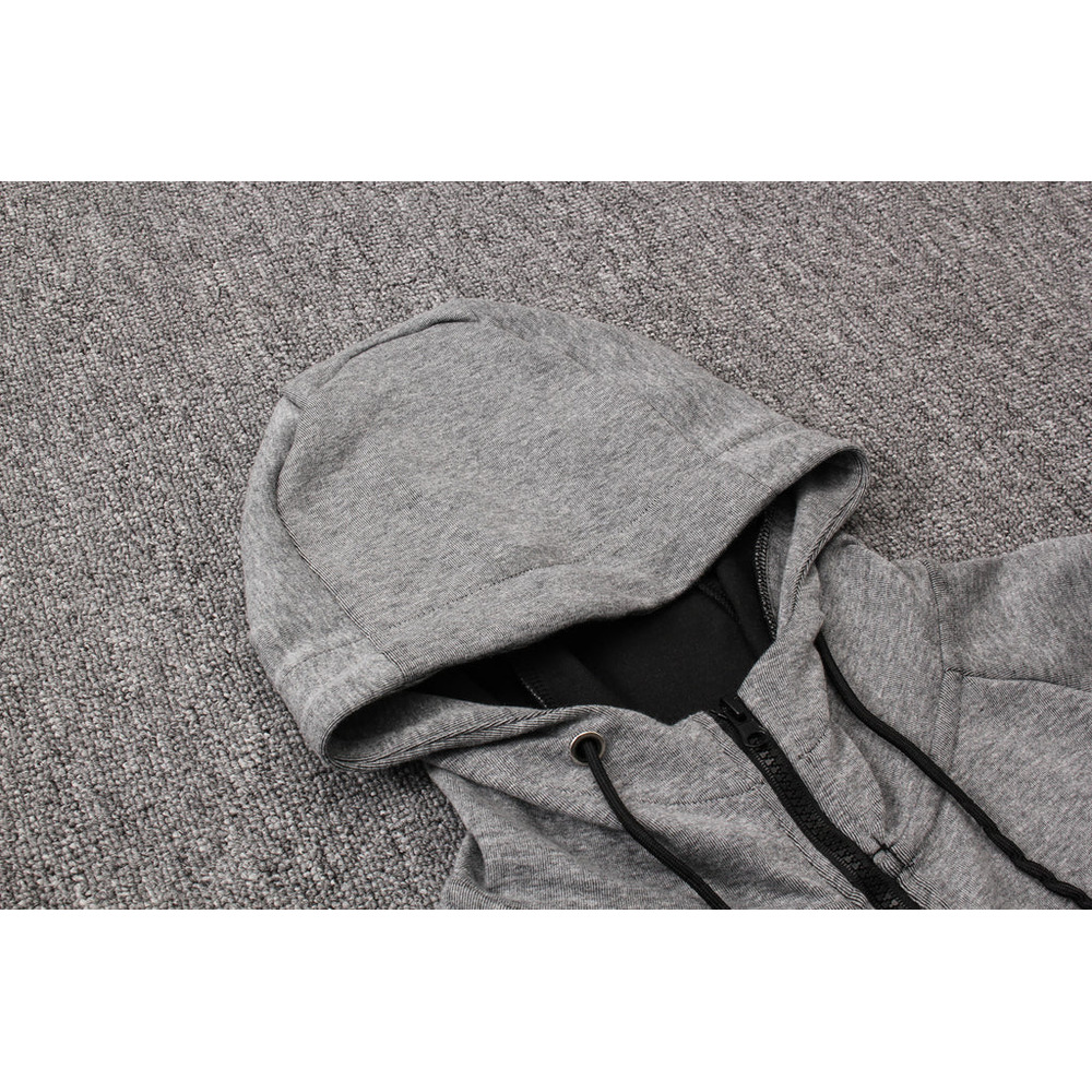 Conjunto de Moletom Nike Sportswear Tech Fleece com Touca Cinza Escuro