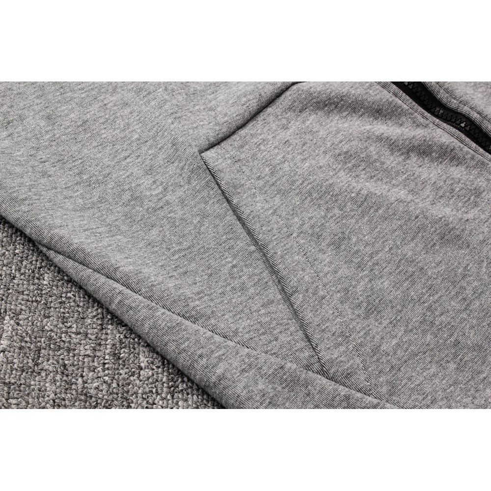 Conjunto de Moletom Nike Sportswear Tech Fleece com Touca Cinza Escuro