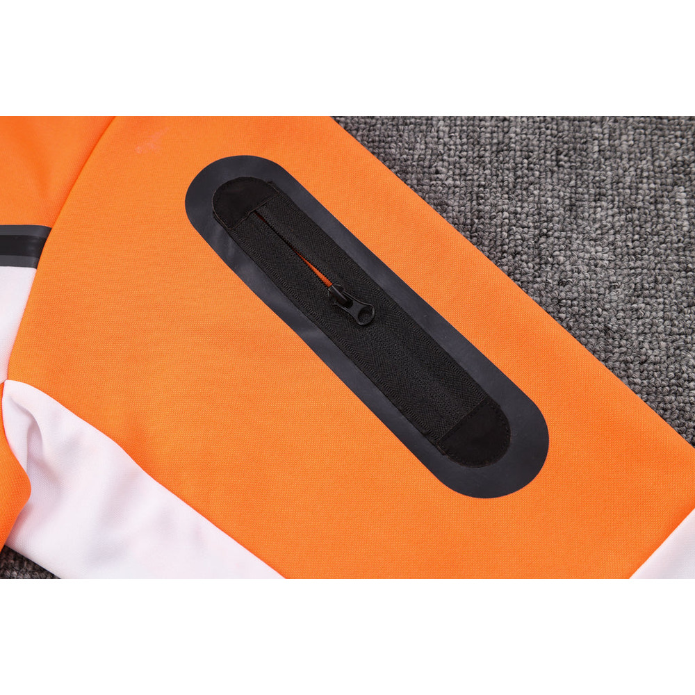 Conjunto de Moletom Nike Sportswear Tech Fleece com Touca Laranja e Branco