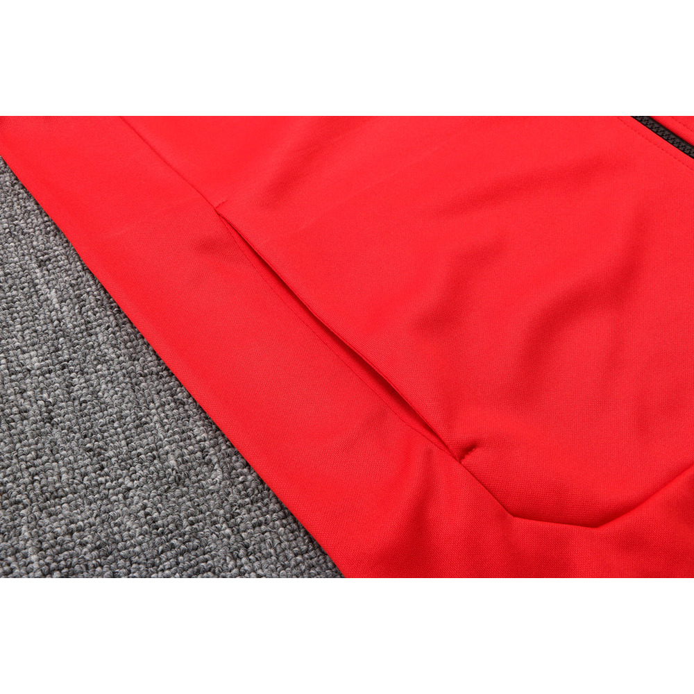 Conjunto de Moletom Nike Sportswear Tech Fleece com Touca Vermelho e Preto