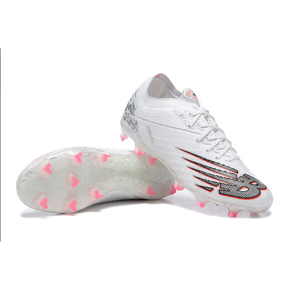 Chuteira Campo New Balance Furion V6+ FG Branca e Rosa 