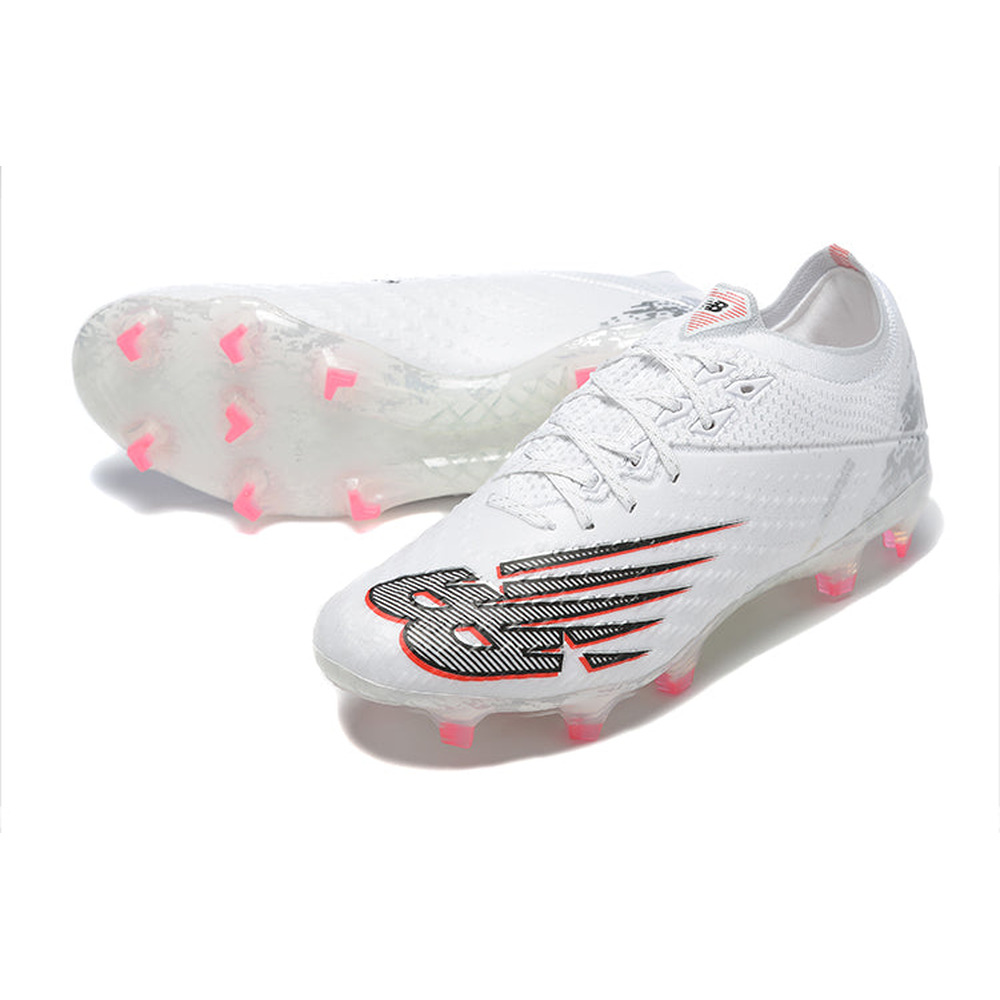 Chuteira Campo New Balance Furion V6+ FG Branca e Rosa 